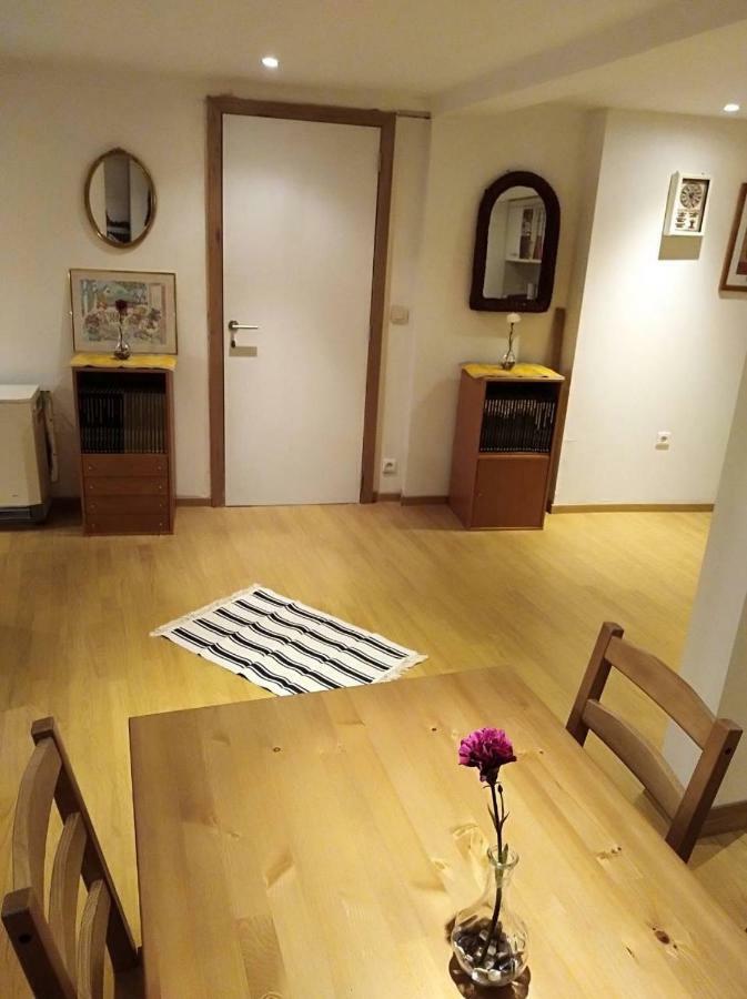 Apartamento Charmant duplex à 200m de la cathédrale Lieja Exterior foto